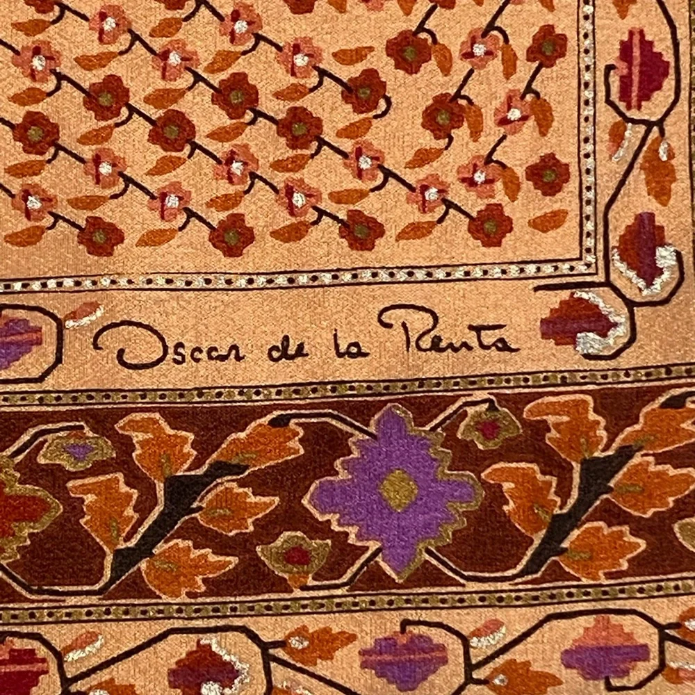 Oscar de la Renta gorgeous pattern